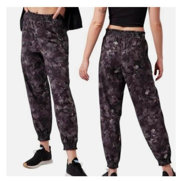 Athleta Pants - Athleta Savannah Jogger 4P Black Floral Camo | Petite Lightweight Active Pants
